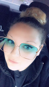 Meet your Posher, Candice